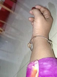 Elegant Bangle Bracelet