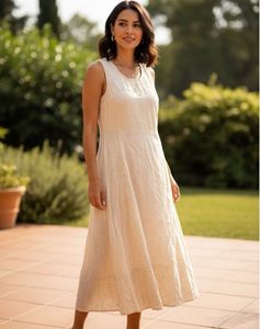 Chic Eyelet Sleeveless Midi Dress