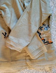 Unbranded Tunic!! Great Condition!!