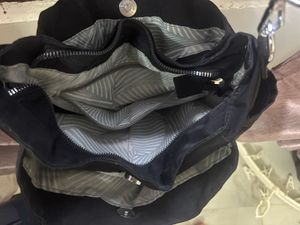 BLACK HAND/ SHOULDER/ CROSSBODY BAG