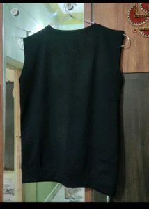Black Sleeveless Top