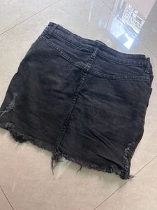 Charcoal Hnm ripped skirt