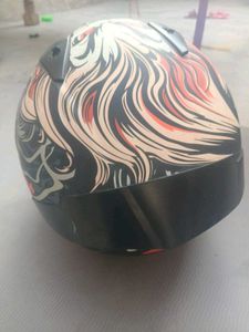 Skull Graphic Motorcycle Helmet