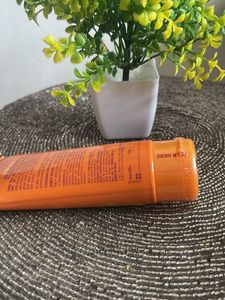 Skincare Bundle: Plum, Lotus, Nivea