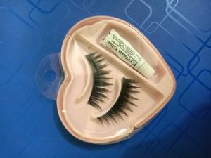 False Eyelash Set with Glue