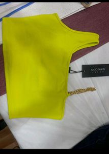 Neon Green Top 💚🌻