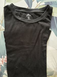 H&amp;m Tshirt