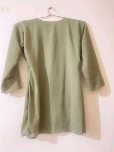 Green Embroidered Kurta