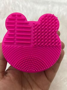 ✨ Premium Makeup Brush Cleaner | Quick & Gentle