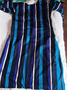 A normal fancy tops for jeans or leggings