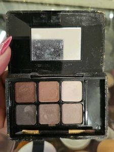 Eyeshadow  Powder for Flawless Finish