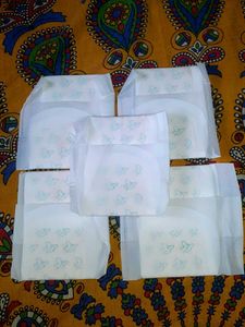 Stayfree Dry Max Menstrual Period pads Ultra Thin