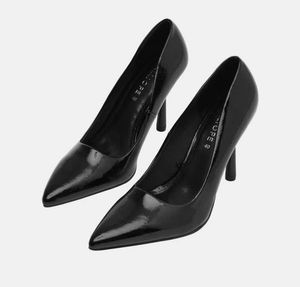 Calliope Black Pointed Heels