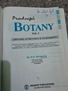 Pradeep&#39;s Botany B.sc 1st Year Volume 1 (Diversity Of Microbes And Cryptogams