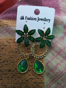 Elegant Green &amp; Gold Earrings