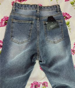 Flared Jeans