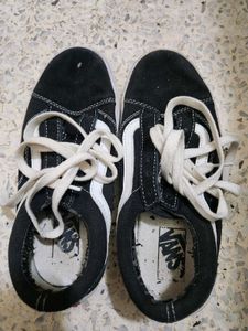 Vans Old Skool Black/White Sneakers