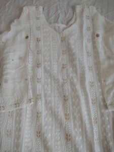 White Embroidered Kurti dupatta