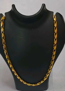 Gold-toned Chain stylish pattern totally new.