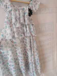 Gown (Girl)