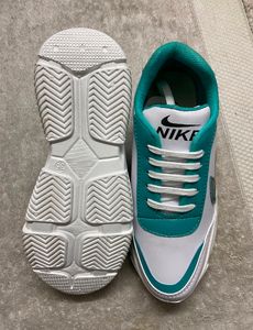 The Women Sneaker New. Negotiable. Grab It Quickly