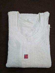 Elegant White Chikankari Kurta