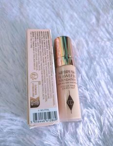 Premium Charlotte Tilbury Foundation
