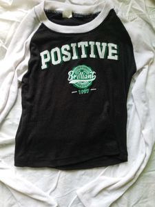 Graphic Raglan Crop Top