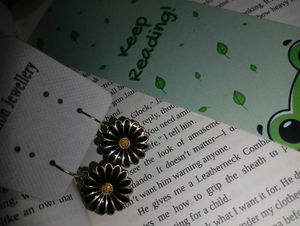 Daisy Drop Earrings