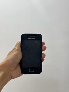 Selling 1 samsung And 2 Micromax Phones