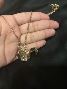 SWAN GOLD CHAIN FROM URBANIC