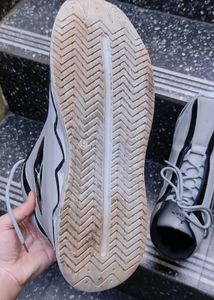 men Sneakers