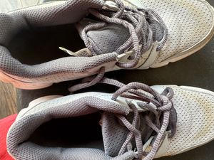 Sports Shoes