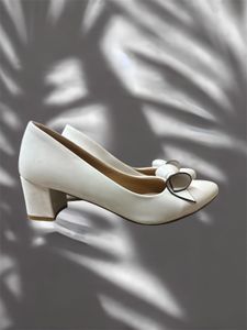 White Bow Belly Heel