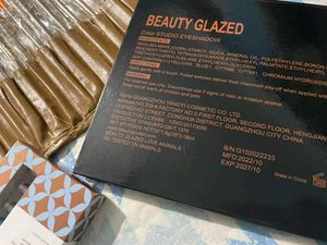 Eyeshadow Palatte With Set Brushes