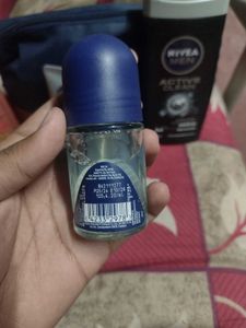 Men&#39;s Grooming Kit and clean an