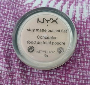NYX STAY MATTE CONCEALER