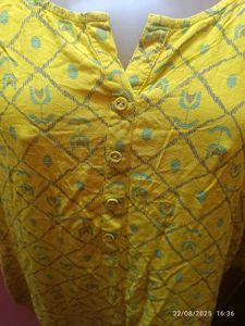 Xl Avaasa Yellow Printed Kurta