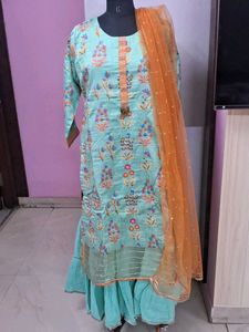 Elegant Embroidered Kurta