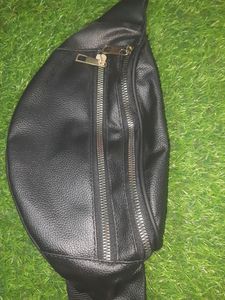 New💥Classy Black Waist Bag
