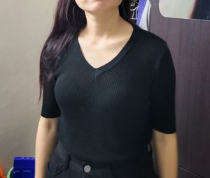 V Neck Fitted Black Top