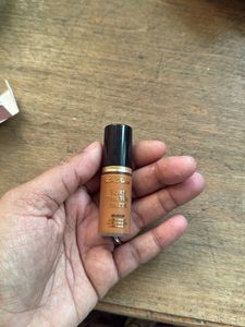 Too Faced Born This Way Matte Foundation