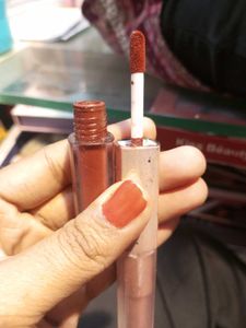 Two In One Seven Seas Waterpeoof Lipstic