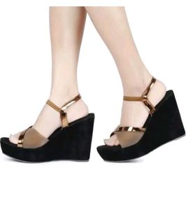 Sandal
