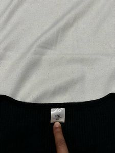 Black Long Sleeve Crop Top