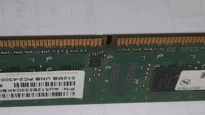 RAM 512 MB
