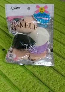Combo Of Makeup Brush Set And Sponches