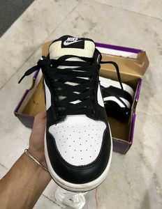 NIKE PANDA DUNKS UK 7 (41)