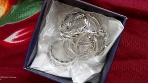 10 OXIDISED RINGS