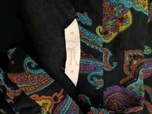 Beautiful Black Tunic With Colla